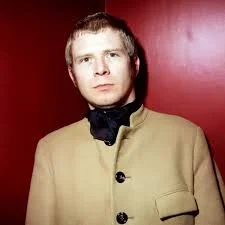 Long John Baldry becomes the lead singer of Bluesology.