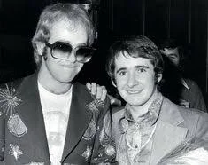 "Elton John's Split from John Reid: The Financial Leak"  22