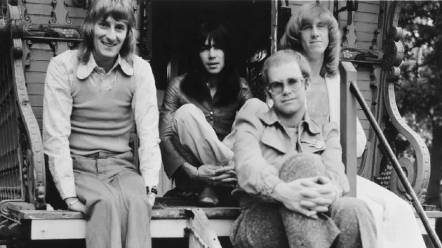 Davey Johnstone Joins Elton John’s Band