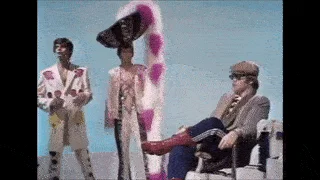 ELTON JOHN - NATIONWIDE - 25 MARCH 1977 - 30TH BIRTHDAY INTERVIEW - BBC 1