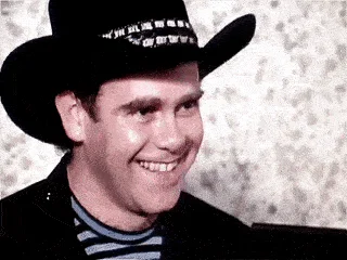 Elton John - Interview with Lynn of Tawa in December of 1980
