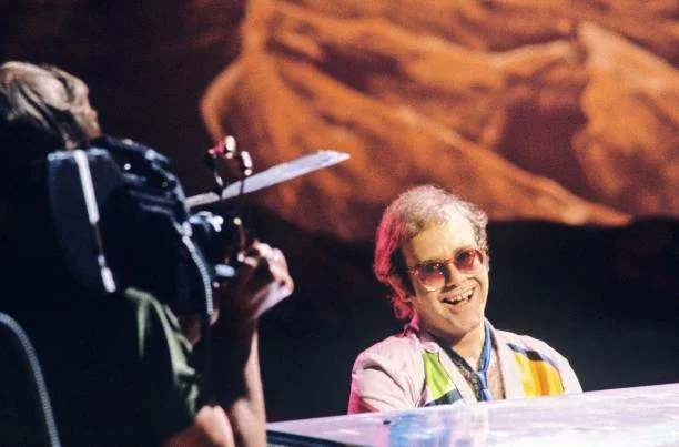 Elton John Performing SHEPPERTON - JUNE 1981: Elton John at Shepperton Studios near London on 1st June 1981 during the filming of a videogram for his album The Fox.