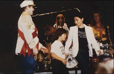Elton John and Yoko Ono and Sean Lennon Elton mourned the loss of his friend John Lennon in his 1982 hit "Empty Garden (Hey Hey Johnny)", from his Jump Up! album, his second under a new US recording contract with Geffen Records.