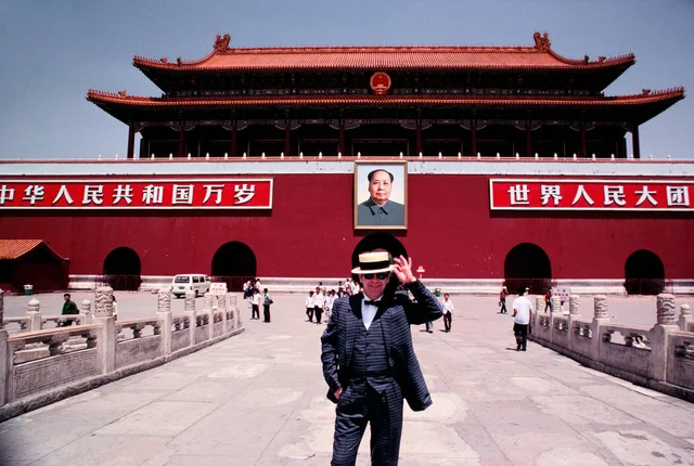 ELTON JOHN IN CHINA 1983