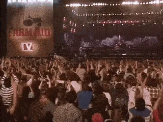 Elton John - Live at Farm Aid (Indianapolis, IN) April 7th, 1990