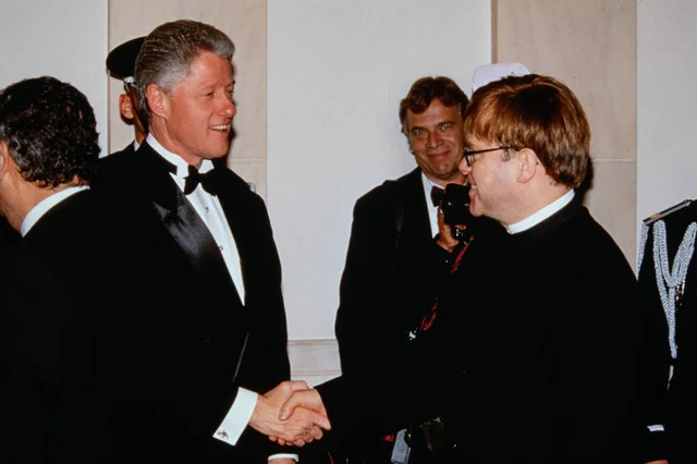 Feb 5 1998 US CONCERT - The White House, Washington DC  Elton John played at a dinner for British Prime Minister Tony Blair and his wife Cherie.